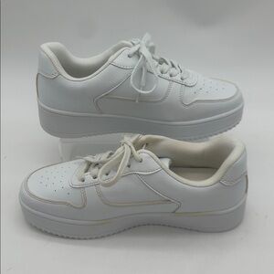 Time and Tru White Low Top Athletic Memory Foam Sneaker Shoes Women's - Size 8